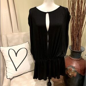 Red Carter cover up 🖤